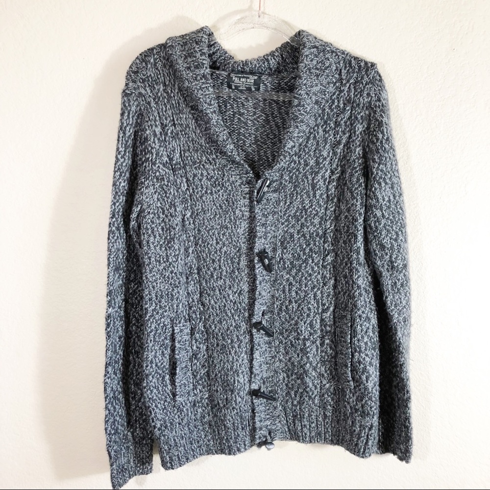Pull & Bear gray cardigan